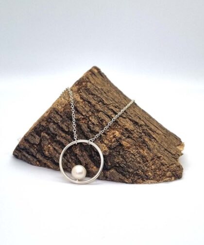 StellarJules pearl Circle Of Life necklace