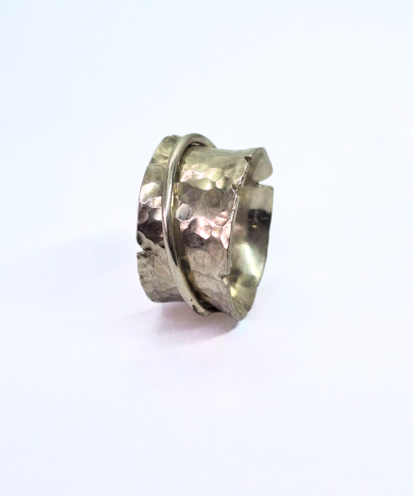 Spinner Anxiety Ring handmade by StellarJules Johannesburg (3)
